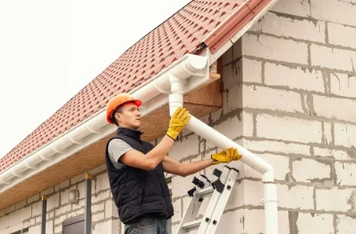 Pose et remplacement de gouttières à Donnay